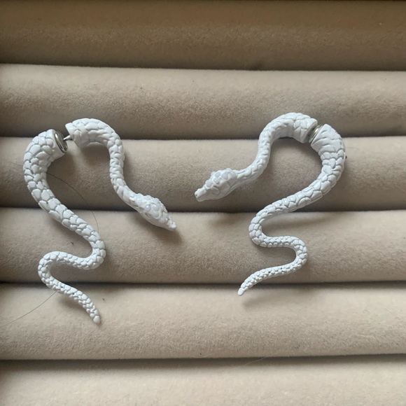 Accessories - Snake Earrings